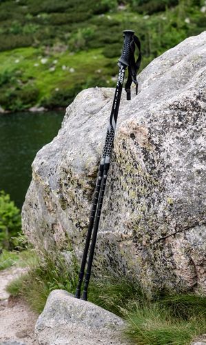 KIJE TREKKINGOWE KIJKI TURYSTYCZNE REGULOWANE 65-135cm HI-TEC LAPLAND na Arena.pl