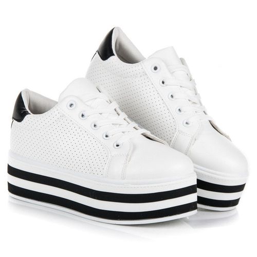 Wiązane trampki na platformie r.41 na Arena.pl