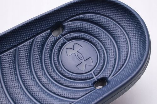 Klapki UNDER ARMOUR LOCKER IV 3023758-401 r.44 na Arena.pl