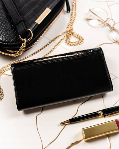 portfel damski ze skóry naturalnej i ekologicznej z motywem na Arena.pl