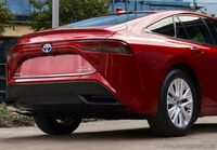 Toyota Mirai - Listwa CHROM na Klapę