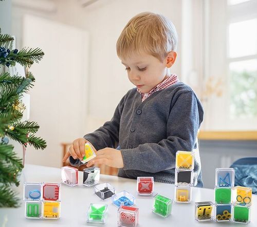 KALENDARZ ADWENTOWY 24 GRY LOGICZNE 3D ŁAMIGŁÓWKI MINI GRY ZABAKI KRATYWNE na Arena.pl