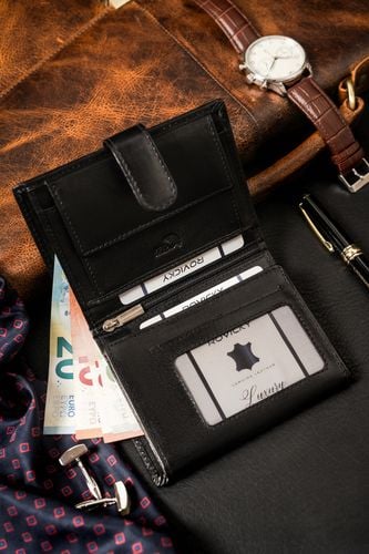 portfel męski wyposażony w system rfid wykonany ze na Arena.pl