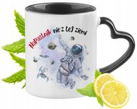 Kubek Czarny Z Uszkiem W Kształcie Serca Dla Napastnika Na Prezent
