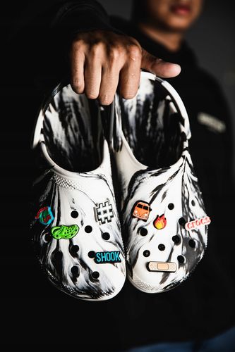 Crocs Damskie Buty Chodaki Klapki Classic Glitter 205942 Clog 42-43 na Arena.pl