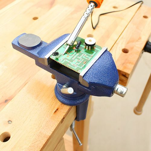 IMADŁO OBROTOWE 360 ŚLUSARSKIE ŻELIWNE SOLIDNE STOŁOWE MAŁE Z KOWADŁEM na Arena.pl