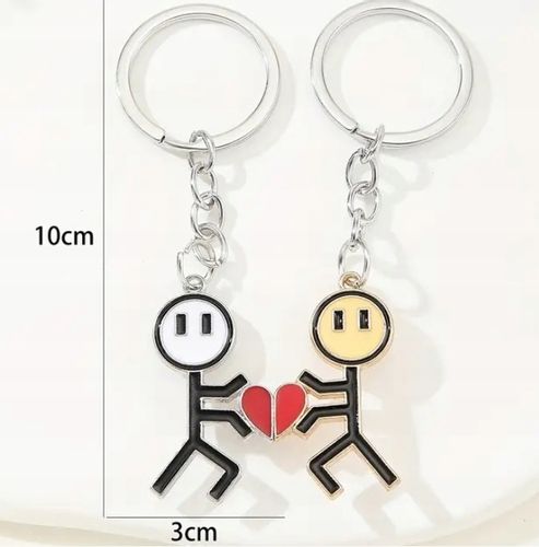 Breloczki Komplet dla Par dla Zakochanych Dwa Ludziki z Sercem Magnetyczne na Arena.pl