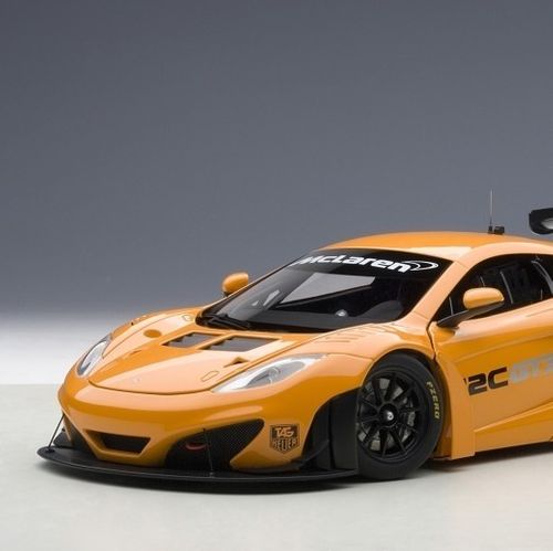 AUTOART McLaren 12C GT3 Presentation na Arena.pl