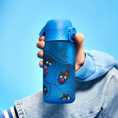 BUTELKA BIDON NA WODĘ DO SZKOŁY PRZEDSZKOLA NIEBIESKI KOTKI KOTY ION8 0,35 na Arena.pl