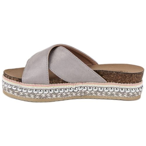 Szare klapki na platformie r.39 na Arena.pl