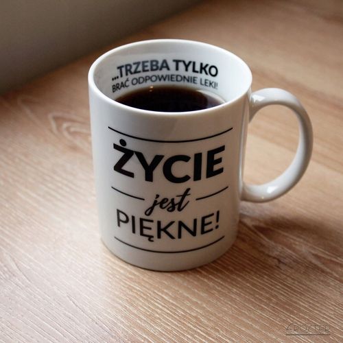 Kubek Życie jest piękne na Arena.pl