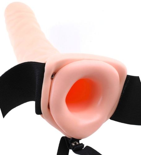 20-centymetrowy strap-on na paskach na Arena.pl