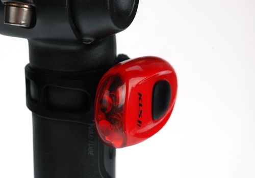 Lampa p+t KELLYS EGGY czerwona na Arena.pl