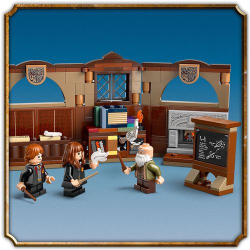 LEGO Harry Potter Zamek Hogwart: Zajęcia z zaklęć i uroków 76442 na Arena.pl