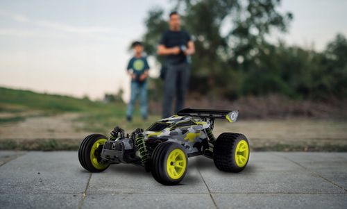 Auto Zdalnie Sterowane RC 1:18 DUŻE TERENOWE 4x4 30 min 850mAh x2 PROMOCJA na Arena.pl