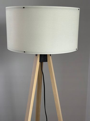 LAMPA PODŁOGOWA STOJĄCA TRÓJNÓG SZTALUGOWA 140 cm na Arena.pl