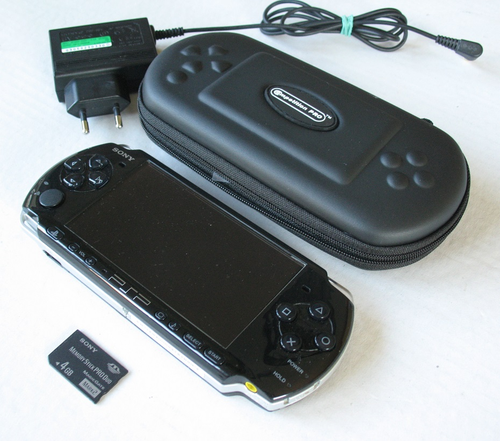 PSP SLIM 3003 + 4GB + POKROWIEC na Arena.pl