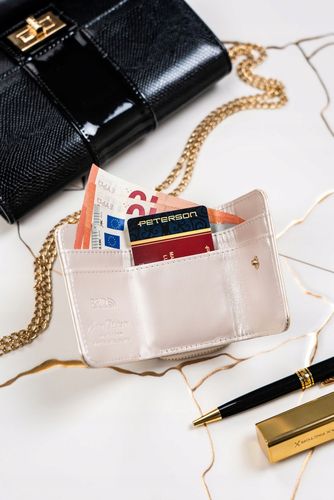 elegancki portfel damski z lakierowanej skóry ekologicznej - peterson na Arena.pl