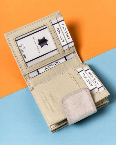 mały, skórzany portfel damski na zatrzask i bigiel - lorenti na Arena.pl