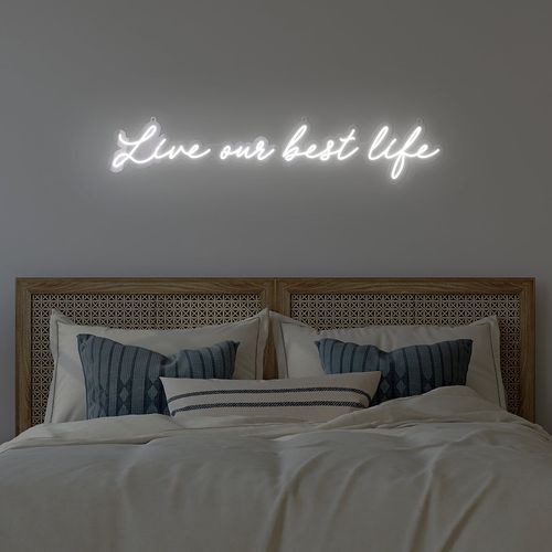 Napis LED Live Our Best Life na Arena.pl