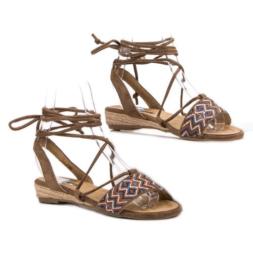 Wiązane Sandałki r.38 na Arena.pl