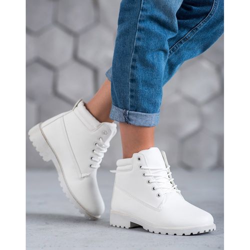 Białe Traperki r.41 na Arena.pl