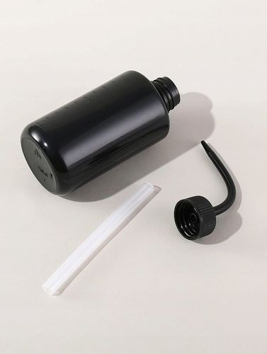 BUTELKA TRYSKAWKA BUTELECZKA DO MYCIA RZĘS 250 ml CZARNA na Arena.pl