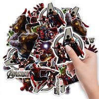 NAKLEJKI ETYKIETY NA ZESZYT NALEPKA Z POSTACIAMI AVENGERS WZORY 6 SZT