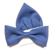 Niebieska ciemna jeans klasyczna mucha jednolita z poszetką