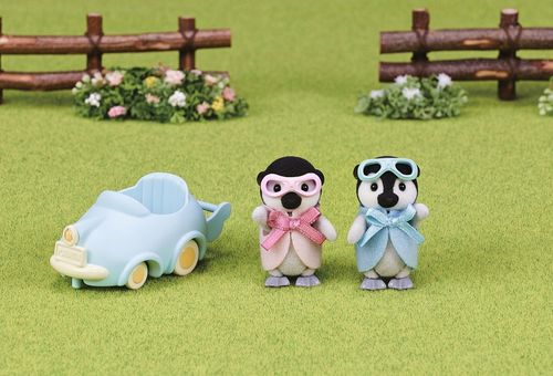 Rodzina pingwinów Sylvanian Families na Arena.pl