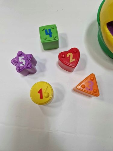 FISHER PRICE GARNUSZEK NA KLOCUSZEK SORTER prezent na Arena.pl