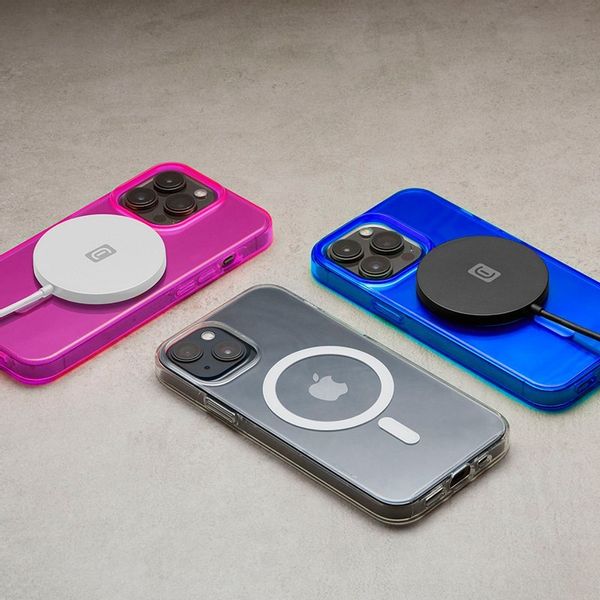 Cellularline Gloss Mag - Etui iPhone 14 Pro MagSafe (przezroczysty) zdjęcie 3