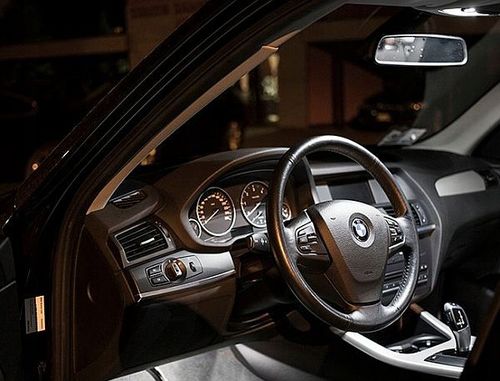 Lampka bagażnika nóg uniwersalne oświetlenie LED AUDI A6 A7 A8 S8 na Arena.pl