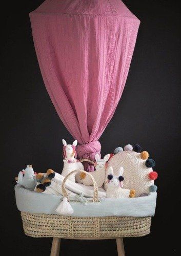 Baldachim, Lama, Kikadu na Arena.pl