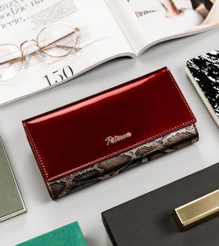 lakierowany portfel na karty z wężowym wzorem - peterson na Arena.pl
