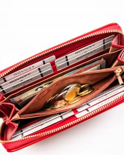 czerwony portfel damski ze skóry ekologicznej z pikowanym panelem - rovicky na Arena.pl