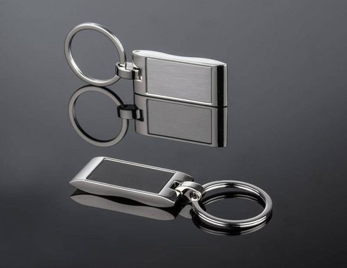 Brelok KAMEL na Arena.pl