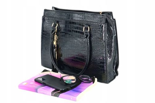 Torebka damska klasyczna duża do ręki lakierowana pojemna z brelokiem na Arena.pl