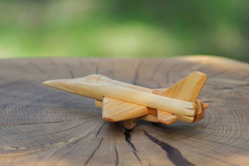 Samolot z drewna F-16, dł. 16 cm zdjęcie 4