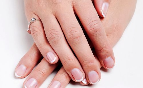 Złoty pierścionek PBD1517 - Diament na Arena.pl