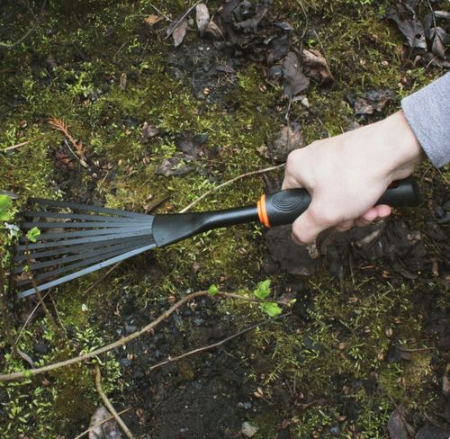 6x Narzędzia Ogrodowe 2x Łopatka Ogrodowa 2x Grabki Motyczka Pazurki Zestaw na Arena.pl