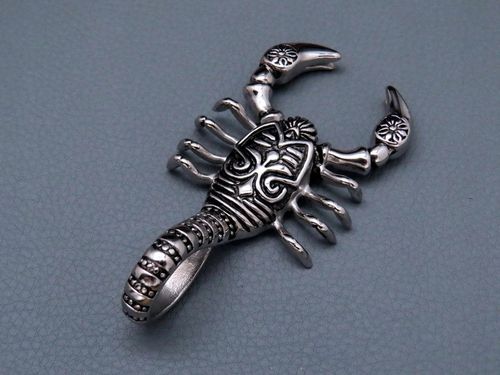 SREBRNY SKORPION NA ŁAŃCUSZEK STAL SZLACHETNA 316L na Arena.pl