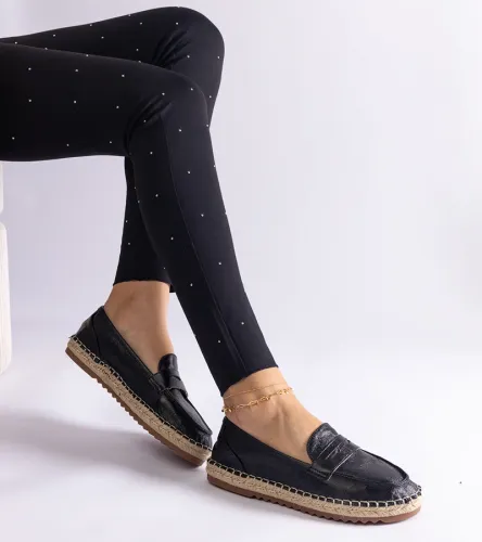 Czarne wsuwane espadryle na platformie Venera 41 na Arena.pl