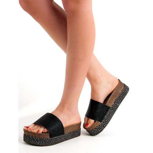 Klapki Na Platformie r.41 na Arena.pl