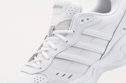 ADIDAS STRUTTER > EG6214 - R. 46 2/3 na Arena.pl