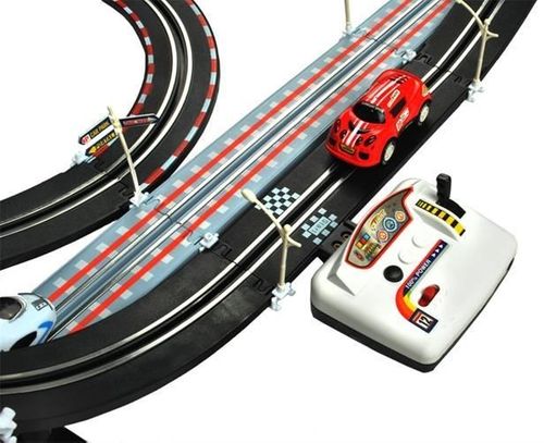 Tor wyścigowy na Arena.pl