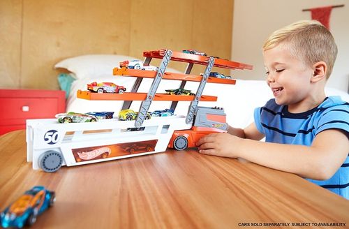 Hot Wheels - Mega transporter FTF68 na Arena.pl
