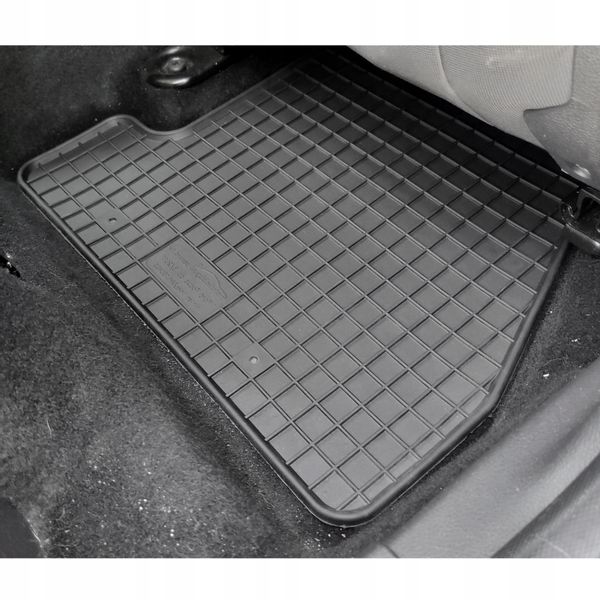 Dywaniki dedykowane do Ford Focus MK3 TUNEL zdjęcie 15