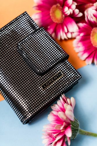 stylowy, skórzany portfel damski na zatrzask i bigiel - lorenti na Arena.pl