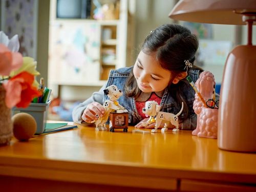 43271 - LEGO Disney - 101 dalmatyńczyków — Szczeniaczki Szczęściarz i Penny na Arena.pl